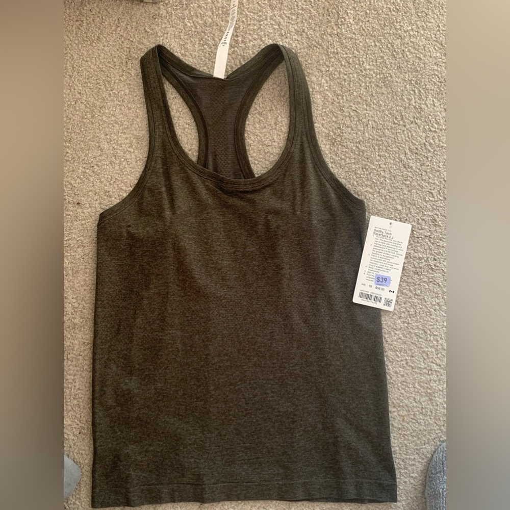 Lululemon swiftly tank